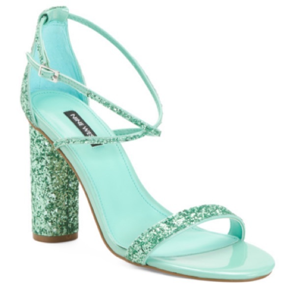 👠👟NINE WEST
Green Glitter Heel Sandals Size 8.5 Color Green - Picture 1 of 2